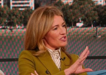 We’ve tracked down Cat Deeley’s striking chartreuse suit