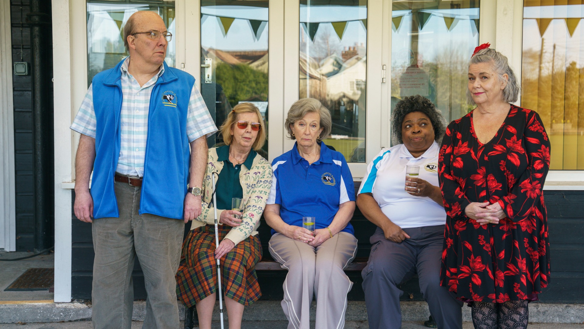 Clive (Paul Chahidi), Jean (Heather Seymour), Pamela (Geraldine McNulty), Billie (Shola Adewusi), Debbie (Dawn French)