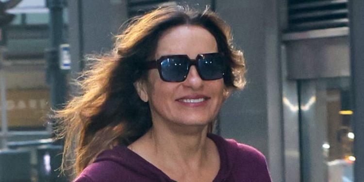 Mariska Hargitay styles UGG Tasman and knit hoodie perfectly