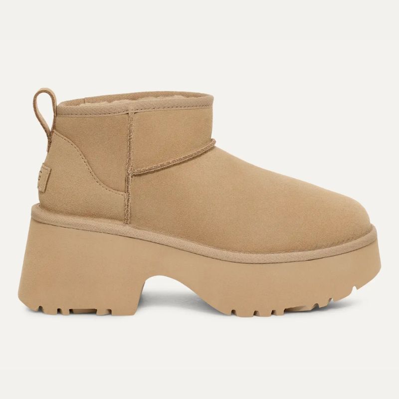 UGG platform heel boot