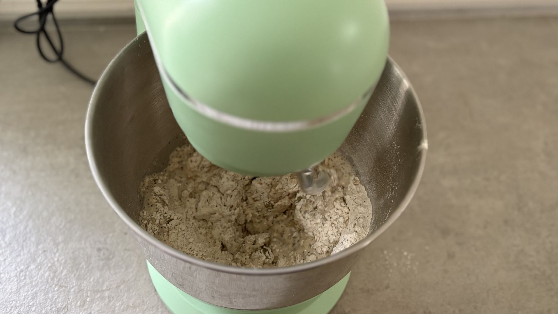 Testing the Salter Bakes British Stand Mixer