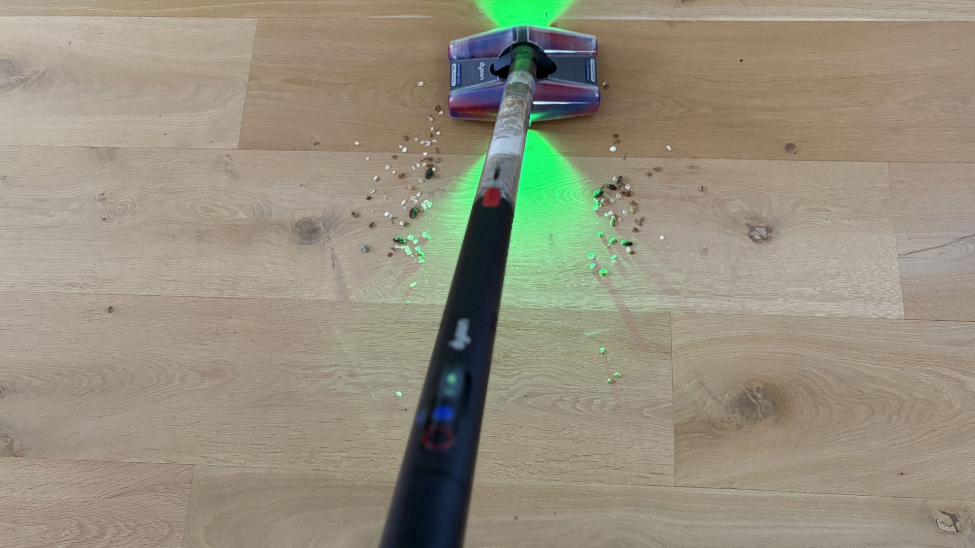 Testing the Dyson PencilVac Fluffycones Vacuum