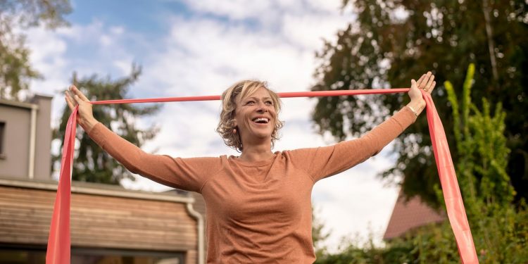 Hip-strengthening exercises, recommended by 64-year-old PT