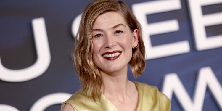 ‘It’s devastating, but not in the way people imagine’: Rosamund Pike on her broken engagement and why she won’t get married