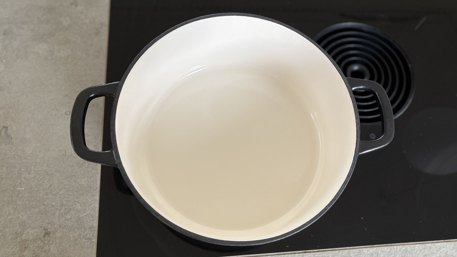 Testing the M&amp;amp;S x Tom Kerridge Cast Iron Casserole Dish in our kitchen