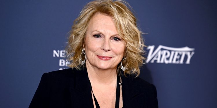 Jennifer Saunders addresses thinning hair during hilarious The Claudia Winkleman Show appearance