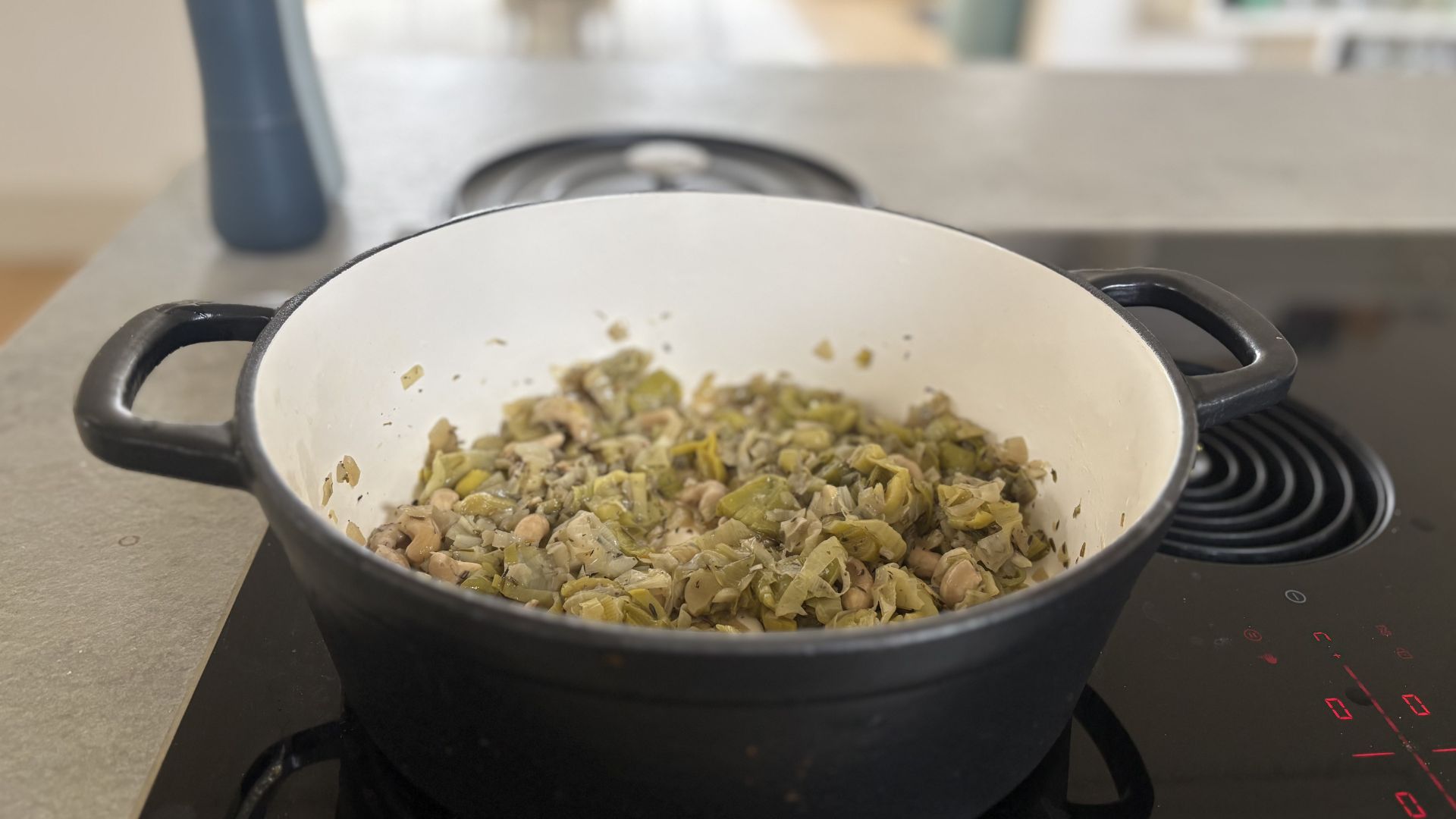 Testing the M&amp;amp;S x Tom Kerridge Cast Iron Casserole Dish in our kitchen
